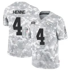 Men's Chad Henne Kansas City Chiefs No.4 Limited 2024 Salute to Service Jersey - Arctic Camo